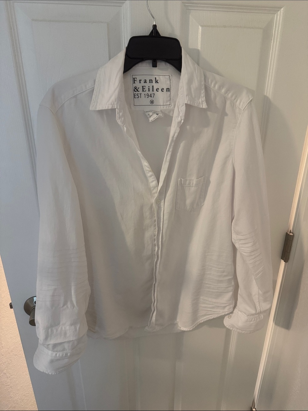 Frank & Eileen favorite denim white relaxed button up shirt M - Picture 3 of 5